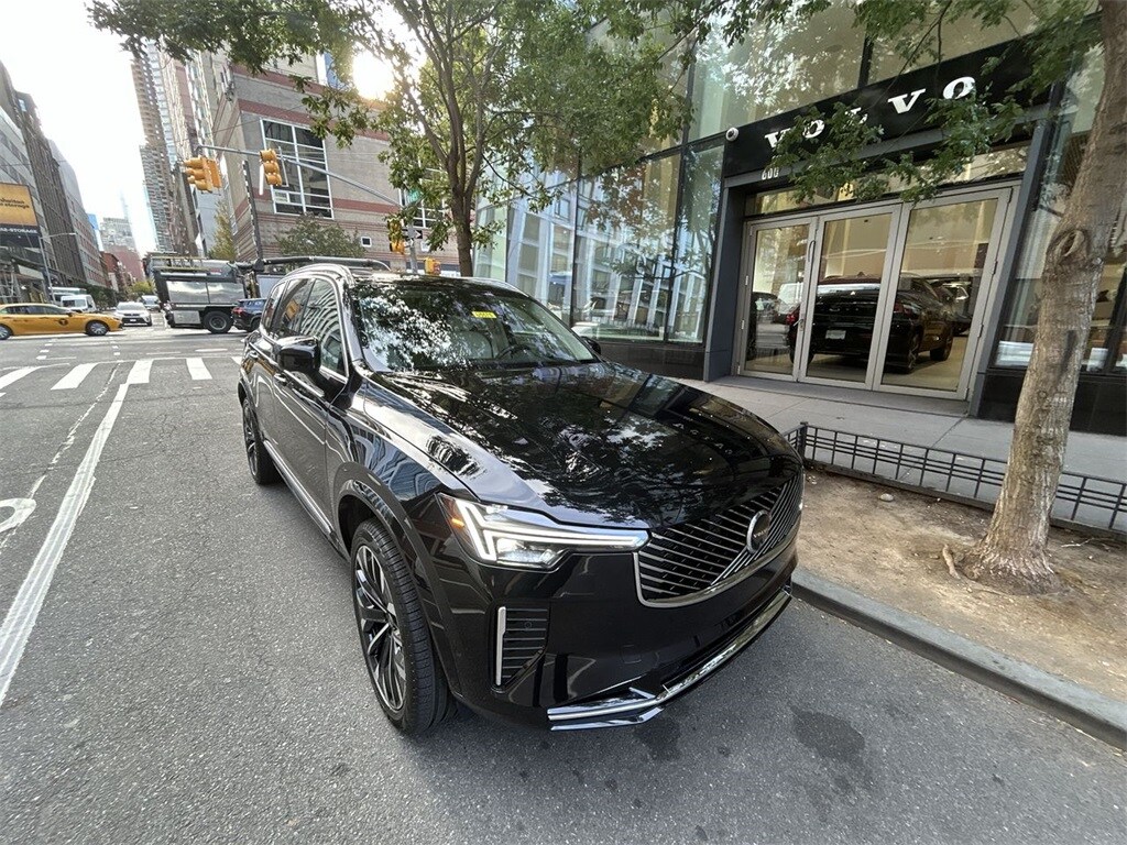 2025 Volvo XC90 B6 Ultra SUV