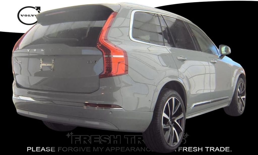 2024 Volvo XC90 Plus photo 3