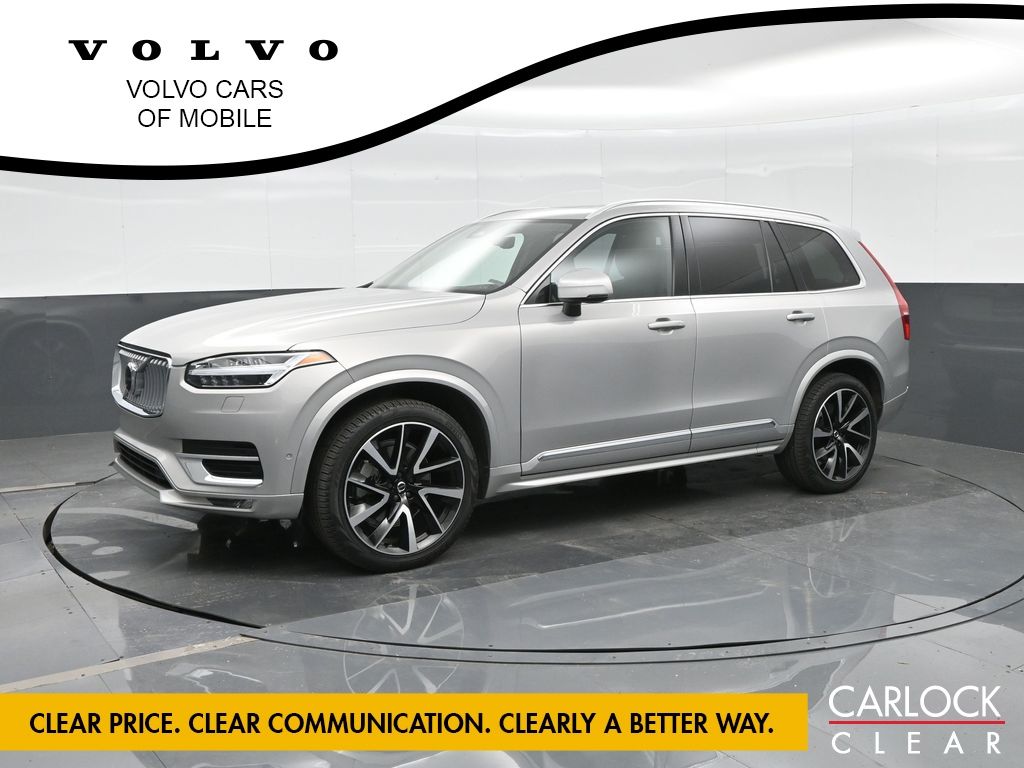 2023 Volvo XC90 Plus's photo