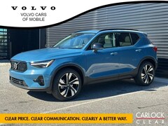 2025 Volvo XC40 B5 Ultra Dark Theme SUV
