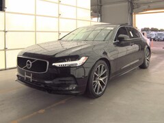 2019 Volvo S90 T5 Momentum Sedan