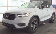 2022 Volvo XC40 T5 AWD R-Design SUV