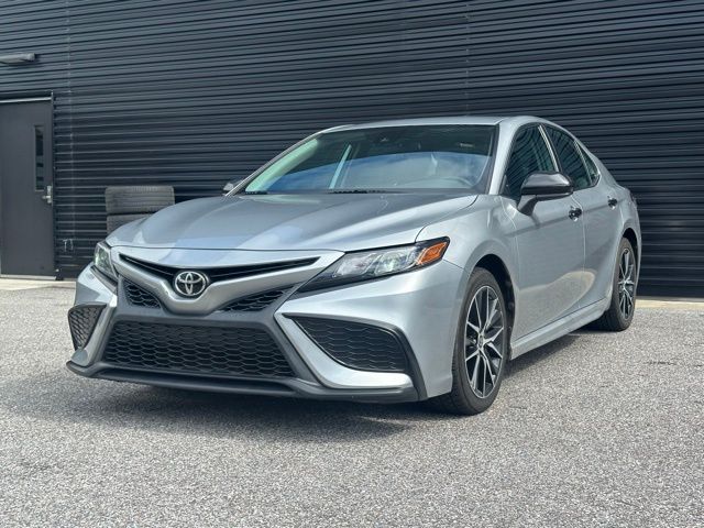 Used 2021 Toyota Camry SE with VIN 4T1G11AK7MU576213 for sale in Mobile, AL
