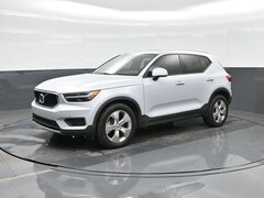 2020 Volvo XC40 T4 Momentum SUV