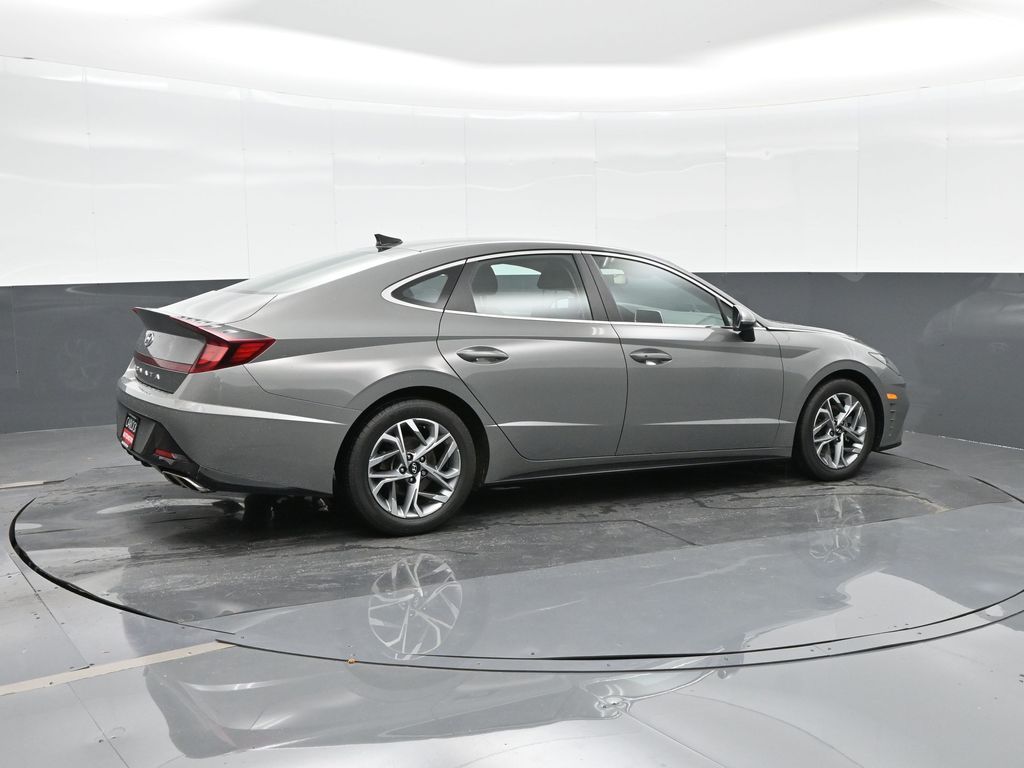 2023 Hyundai Sonata SEL photo 2