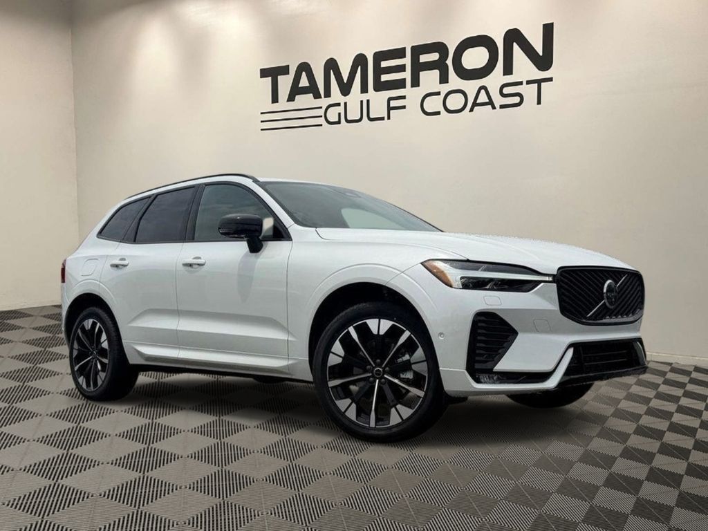 2026 Volvo XC60 B5 Plus Dark AWD's photo