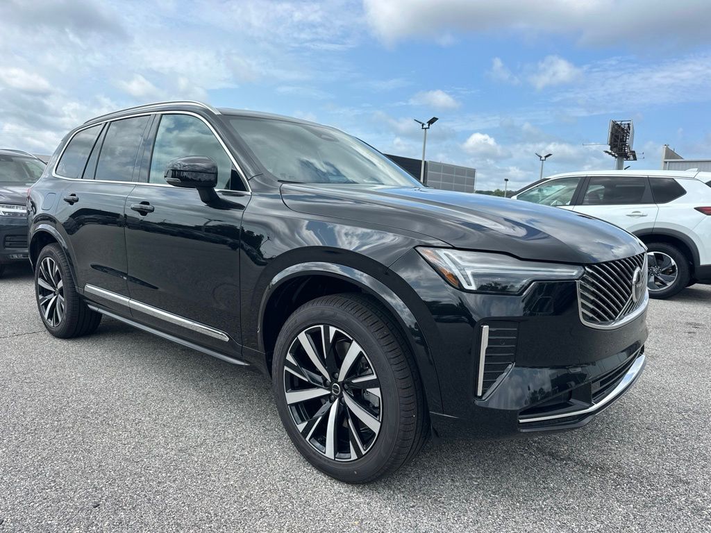 2026 Volvo XC90 T8 Recharge Core Bright 4WD's photo
