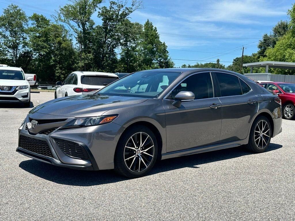 Used 2021 Toyota Camry SE Sedan