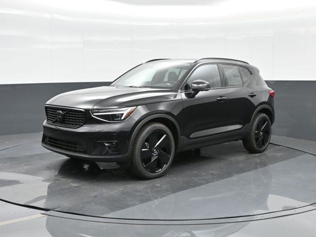 New 2026 Volvo XC40 B5 Ultra Black Edition SUV