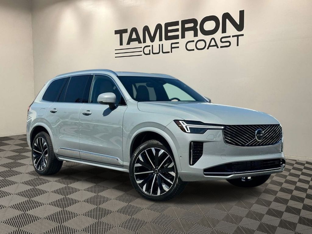 2026 Volvo XC90 T8 Recharge Ultra Bright 4WD's photo
