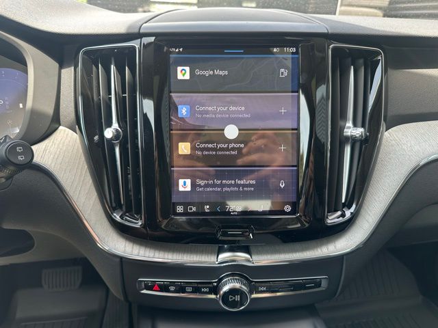 2025 Volvo XC60 Plus - Photo 24