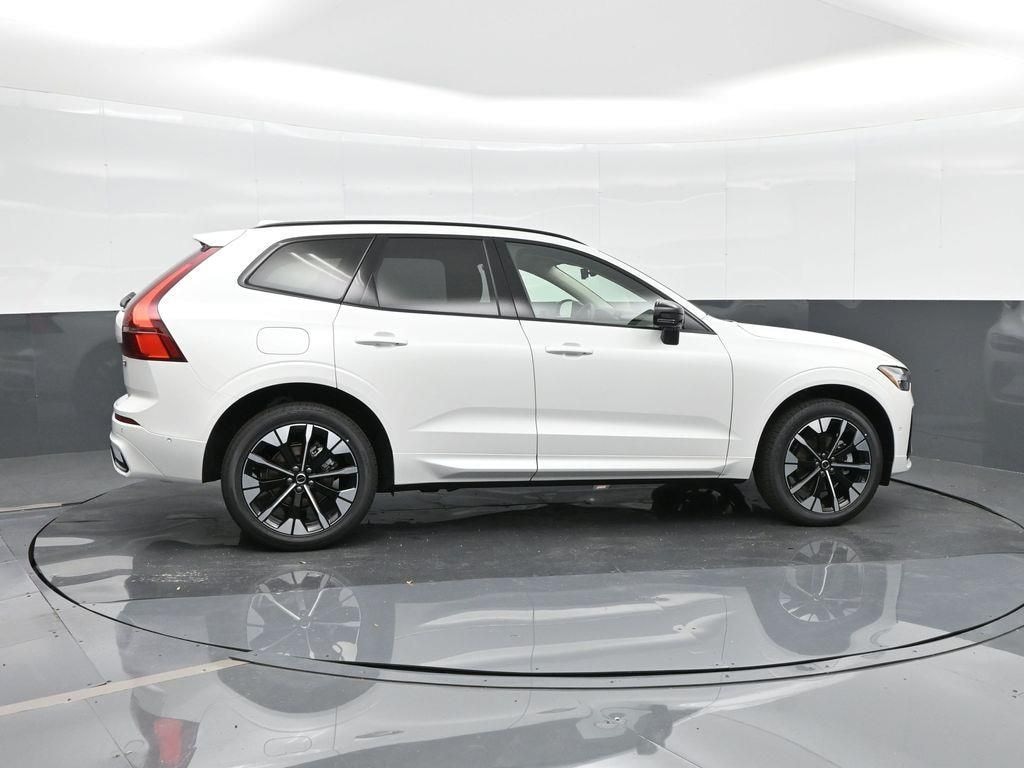 New 2026 Volvo XC60 B5 Plus SUV