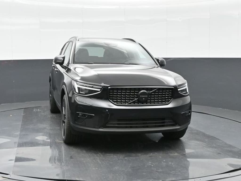 New 2026 Volvo XC40 B5 Ultra Black Edition SUV