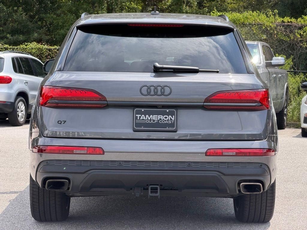 Used 2025 Audi Q7 45 Premium SUV