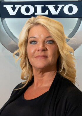 Staff member Vicki Reeves from 57d2523275b1