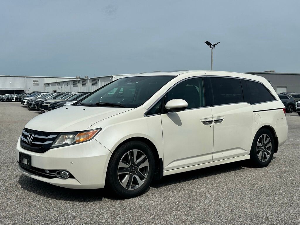 Used 2016 Honda Odyssey Touring Van Passenger Van