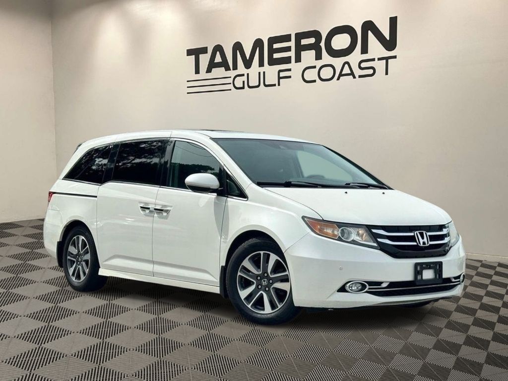 2016 Honda Odyssey Touring Elite's photo