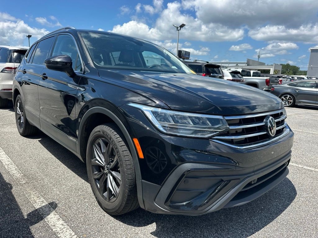Used 2022 Volkswagen Tiguan 2.0T SE SUV