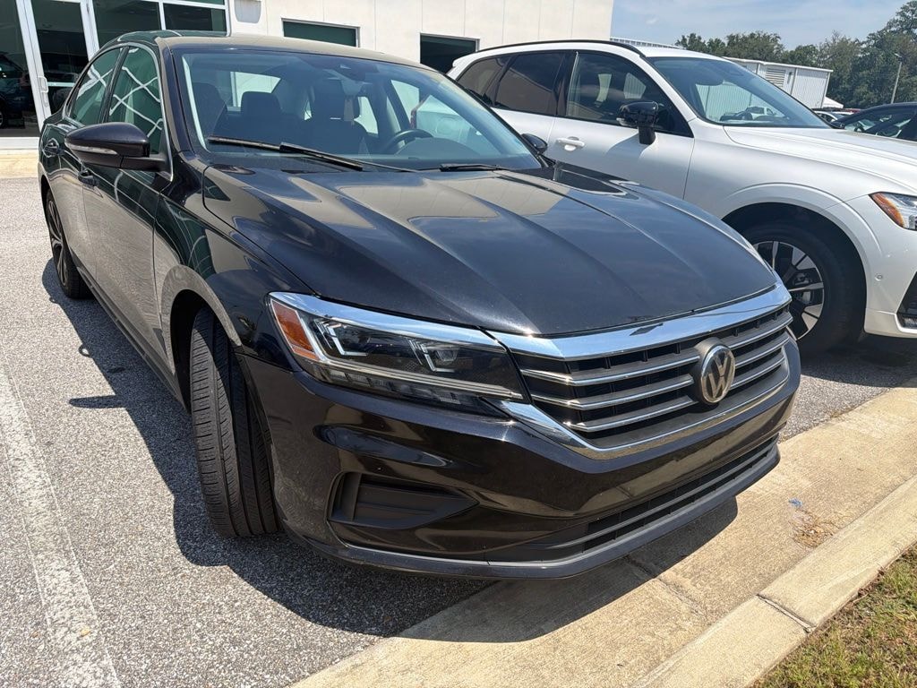 Used 2022 Volkswagen Passat 2.0T SE Sedan