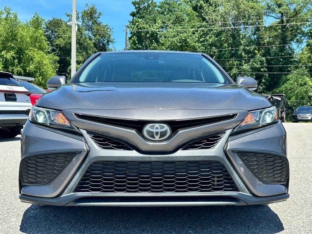 Used 2021 Toyota Camry SE Sedan