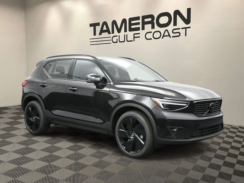 2026 Volvo XC40 B5 Ultra Ultra Black Edition AWD's photo