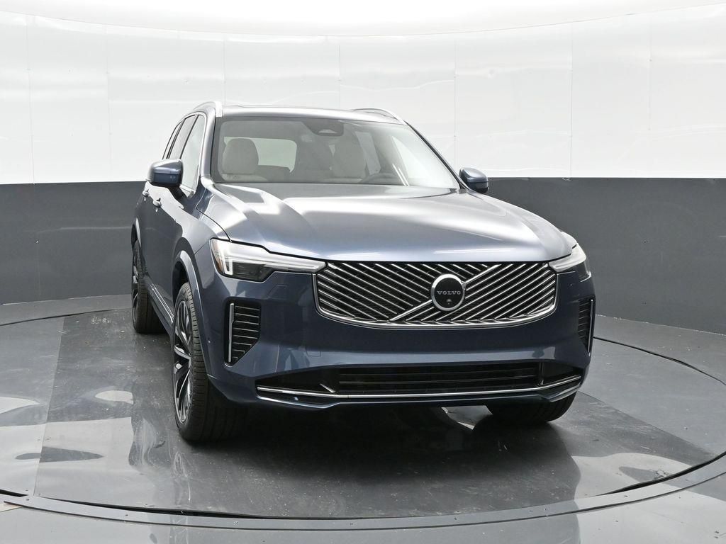 2026 Volvo XC90 Plus - Photo 2