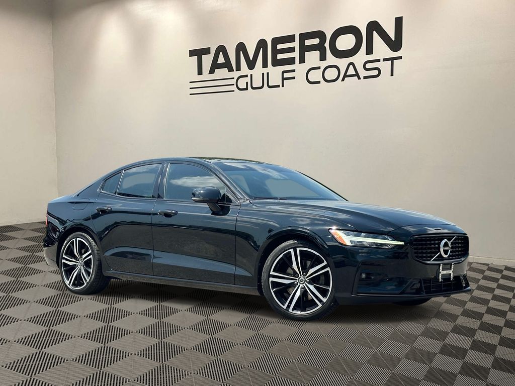 2021 Volvo S60 R-Design