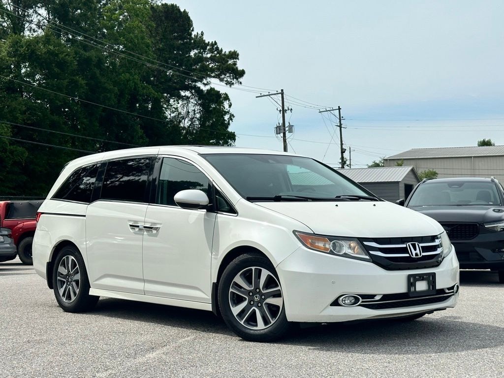 Used 2016 Honda Odyssey Touring Van Passenger Van