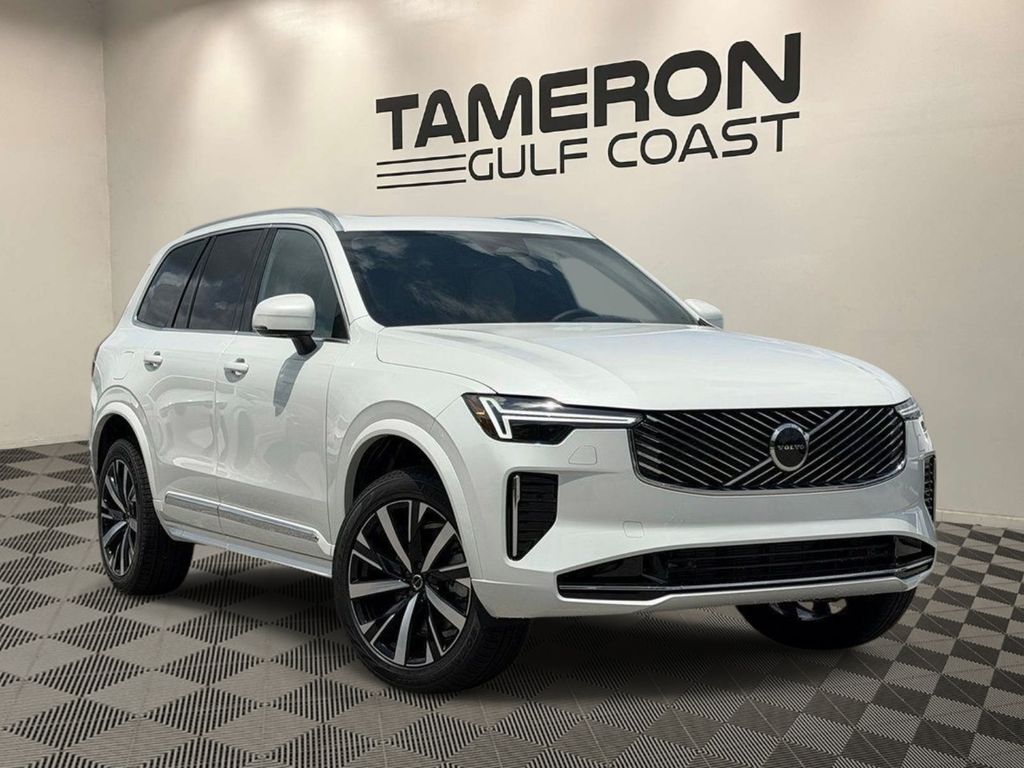 2026 Volvo XC90 B5 Core Bright 4WD's photo