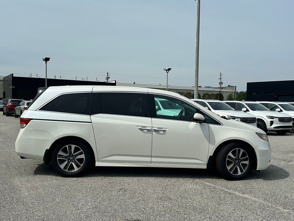 Used 2016 Honda Odyssey Touring Van Passenger Van