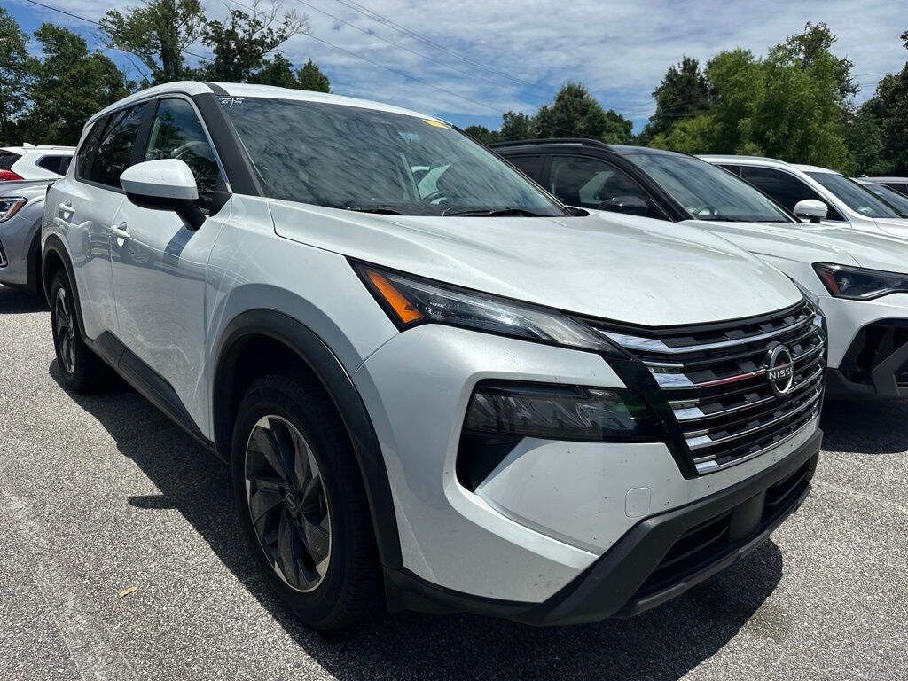 Used 2024 Nissan Rogue SV SUV