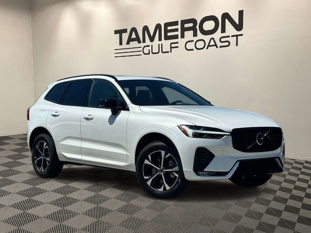 2026 Volvo XC60 B5 Core Dark AWD's photo