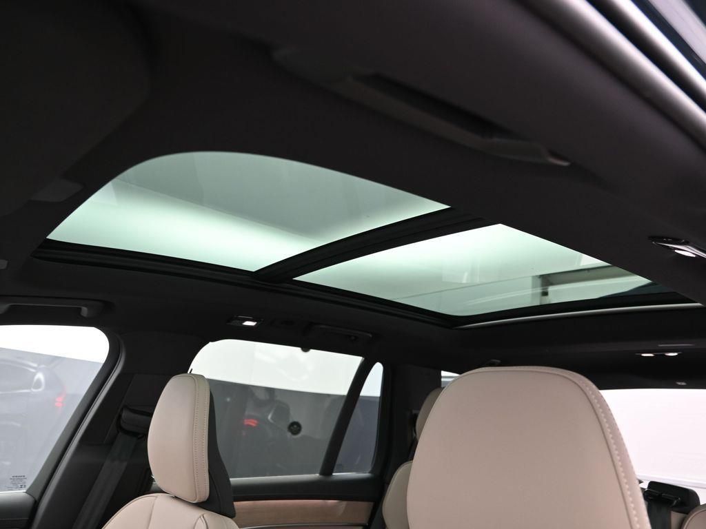 2026 Volvo XC90 Core - Photo 11