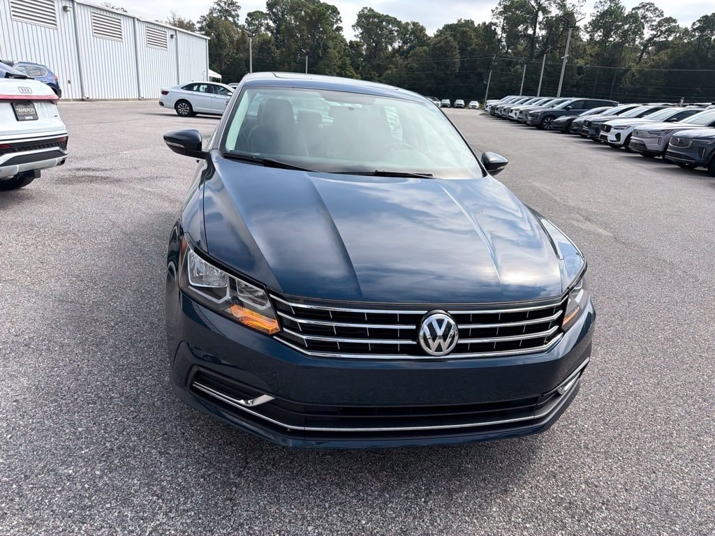 Used 2018 Volkswagen Passat 2.0T SE Sedan