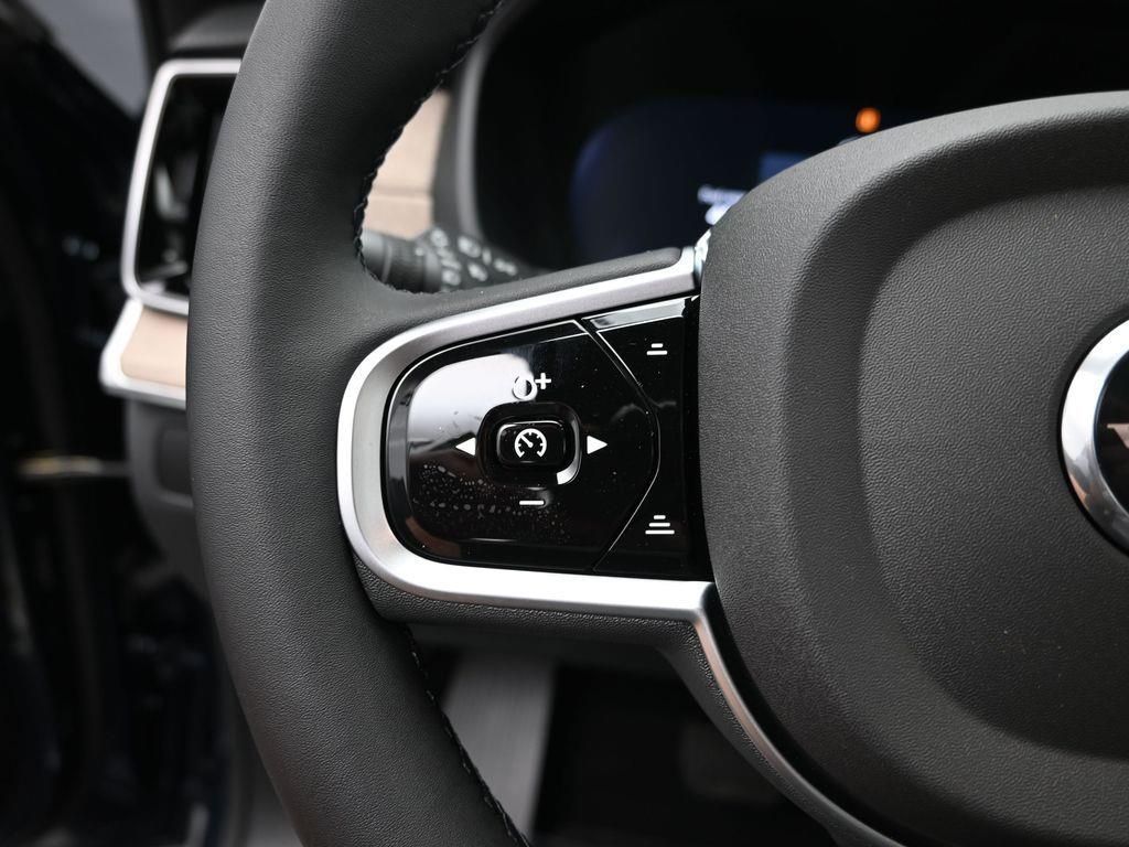 2026 Volvo XC90 Core - Photo 14