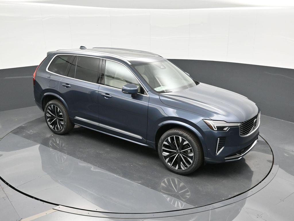 2026 Volvo XC90 Plus - Photo 22