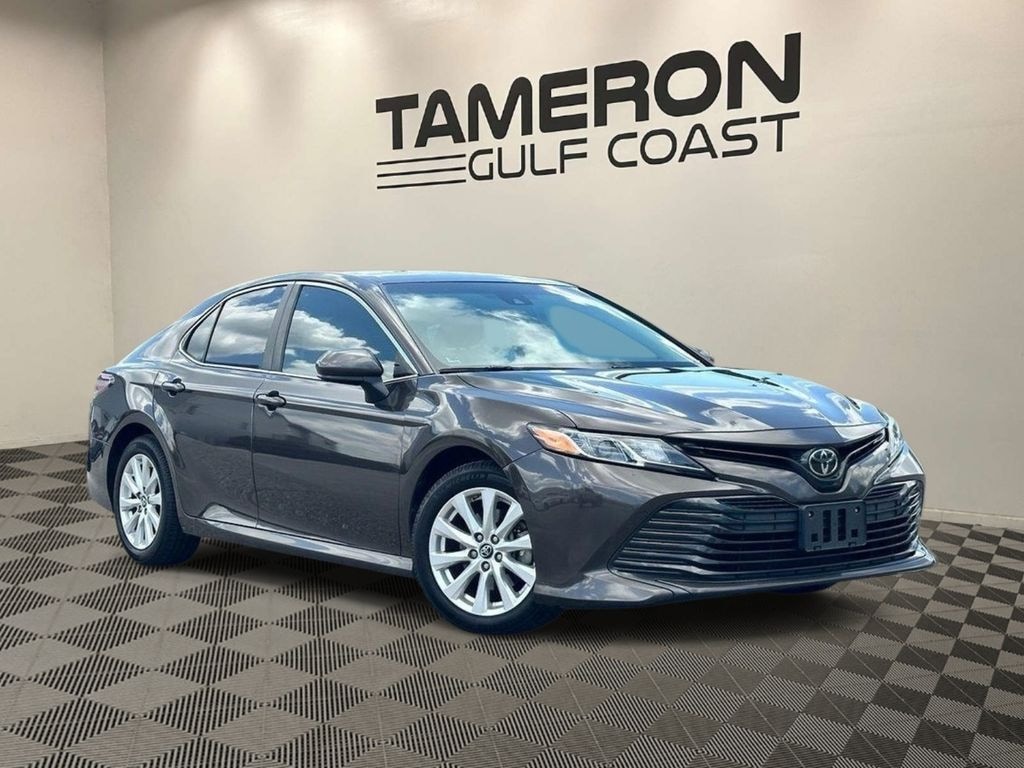 Used 2018 Toyota Camry LE Sedan