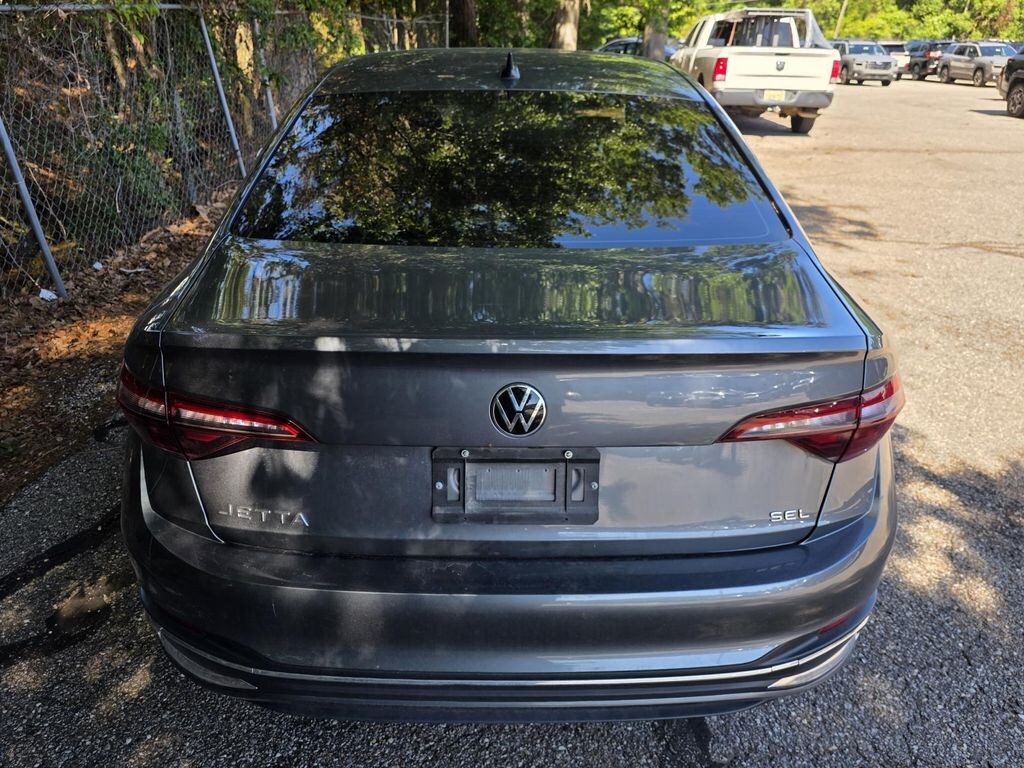 Used 2024 Volkswagen Jetta 1.5T SEL Sedan