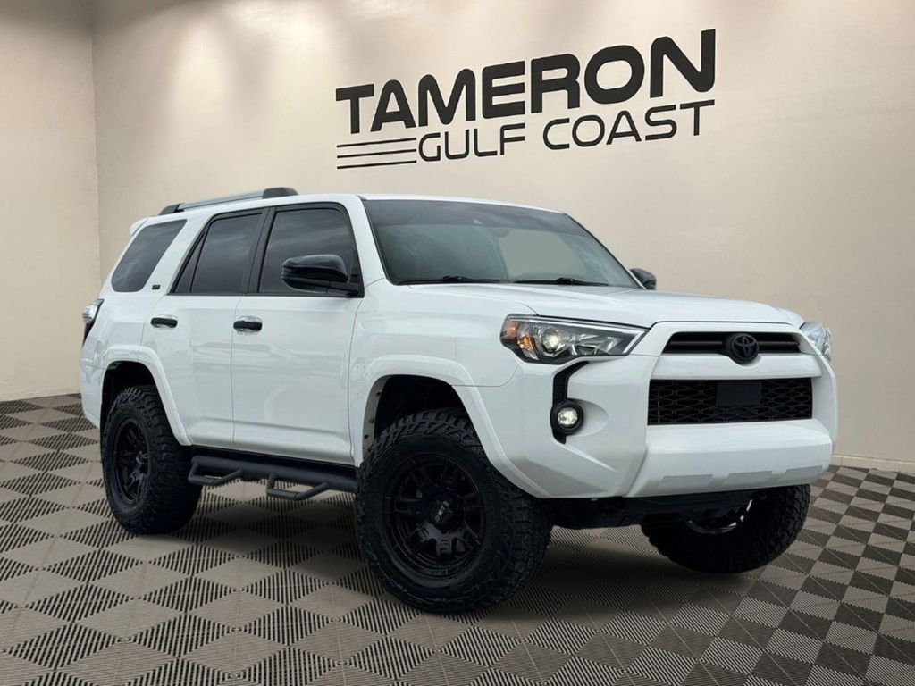 2023 Toyota 4Runner SR5 RWD V6's photo
