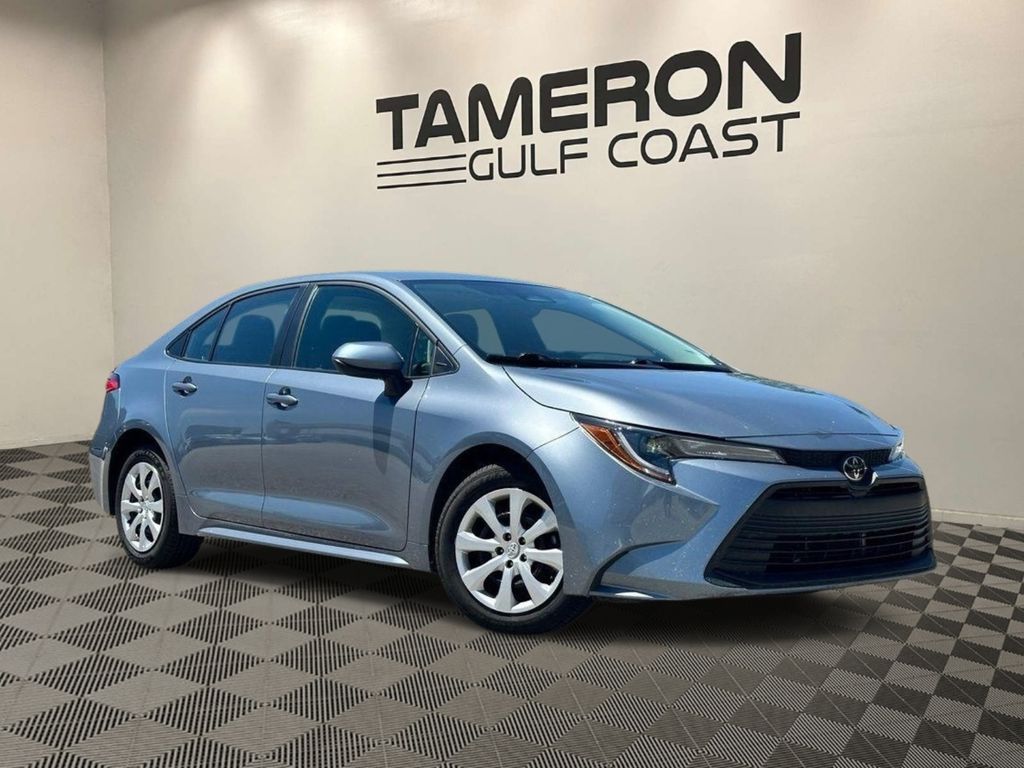 2024 Toyota Corolla LE CVT's photo