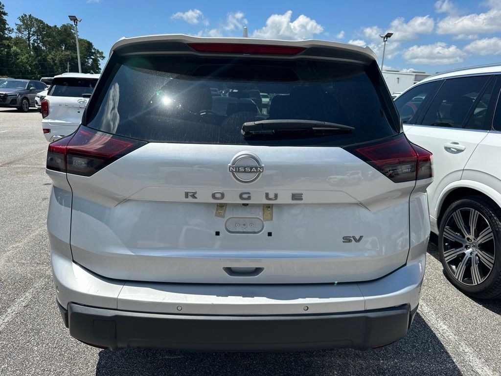 Used 2024 Nissan Rogue SV SUV