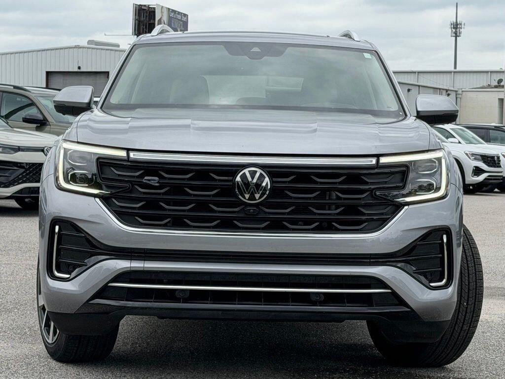 Used 2024 Volkswagen Atlas 2.0T SEL Premium R-Line SUV