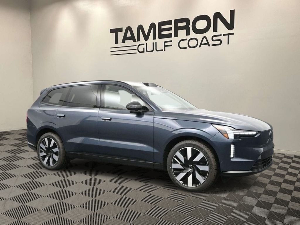 2025 Volvo EX90