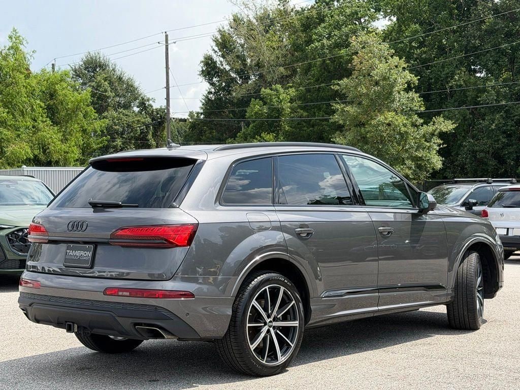 Used 2025 Audi Q7 45 Premium SUV