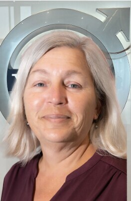 Staff member Theresa Thing from 3885de25fa16