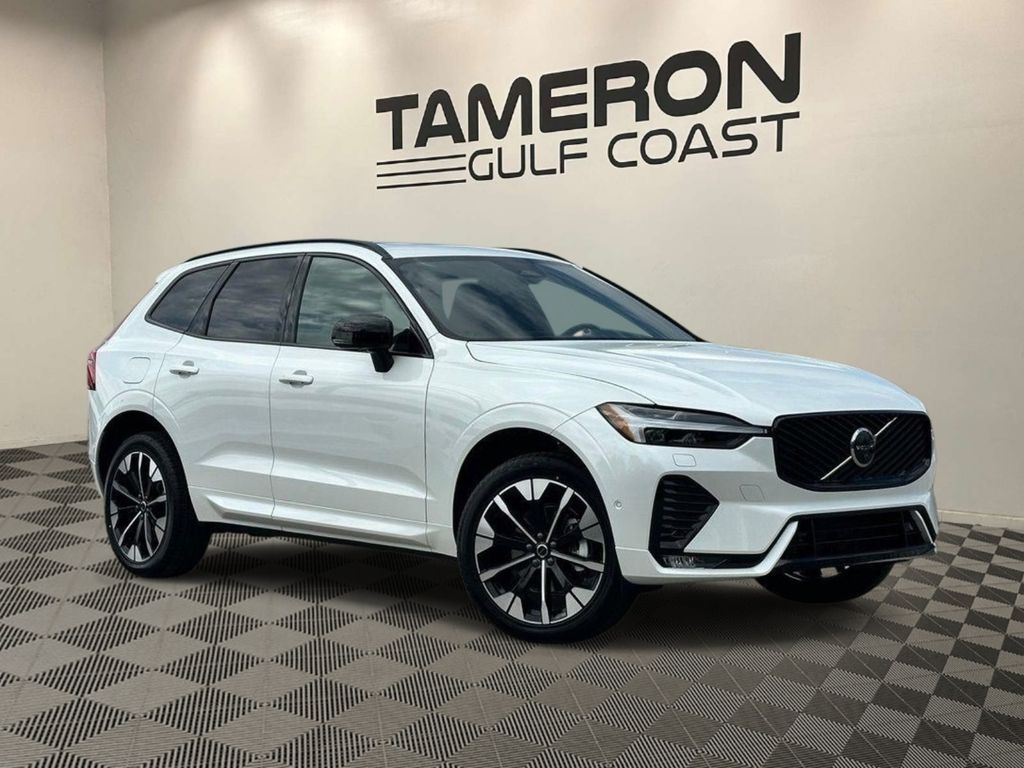 2026 Volvo XC60 B5 Plus Dark AWD's photo
