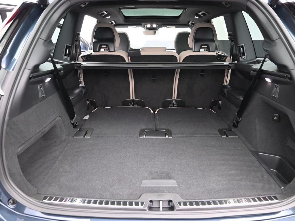2026 Volvo XC90 Core - Photo 10
