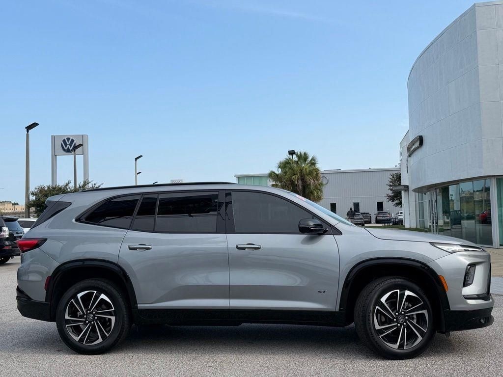 Used 2025 Buick Enclave Sport Touring SUV
