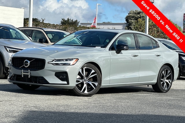 2025 Volvo S60 B5 Core Sedan