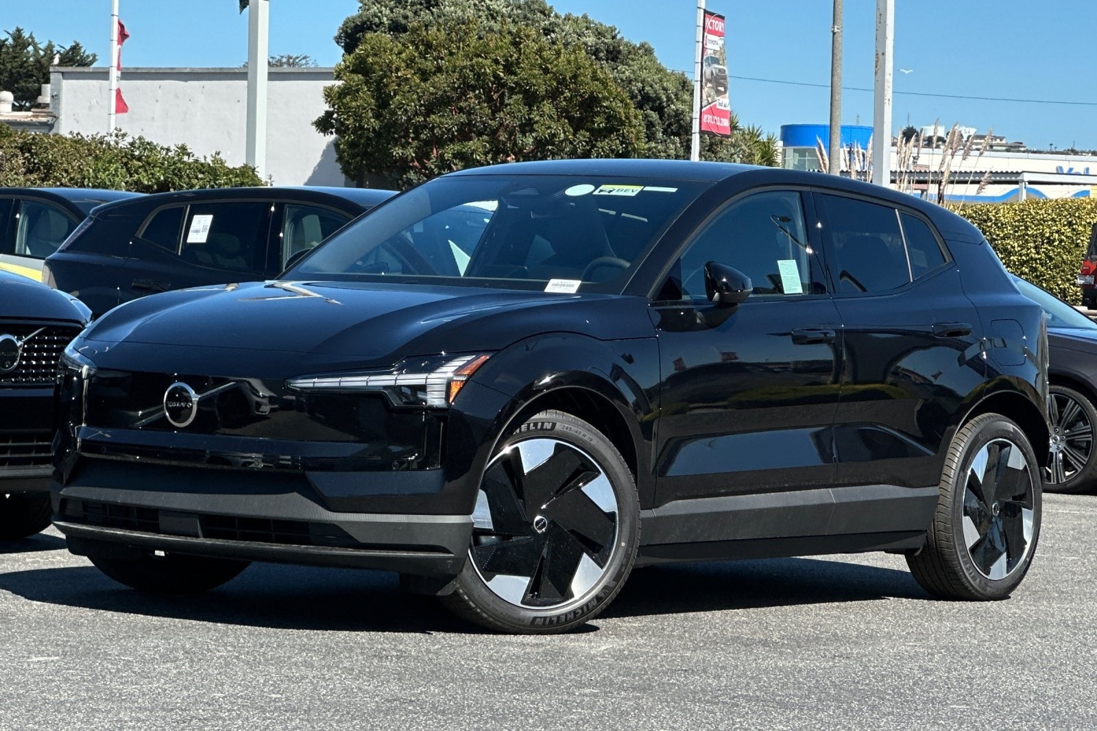 2025 Volvo EX30 Plus's photo